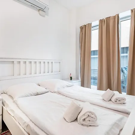 Aldars 9 Aparthotel